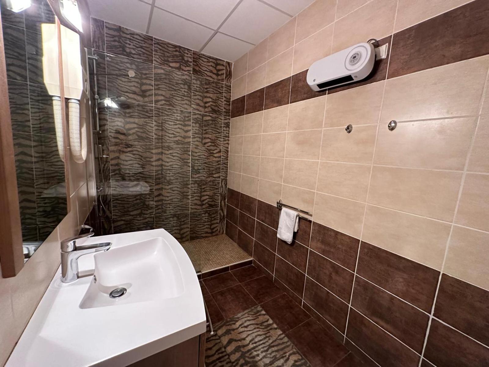 L'Hotel Du Bastier Ginasservis المظهر الخارجي الصورة